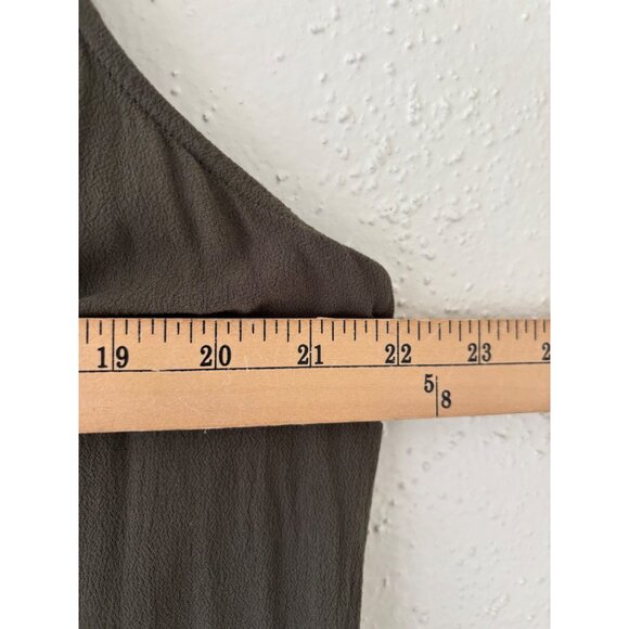 Torrid Womens Sleeveless Button-Front Olive Tie Neck Blouse Size 2 - Picture 7 of 11